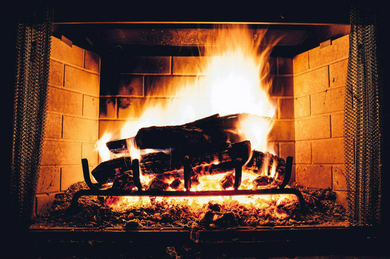 Differences Between Ventless And Vented Fireplaces Factory S Direct Differences Between Ventless And Vented, Compare Vented And Ventless Gas Fireplaces